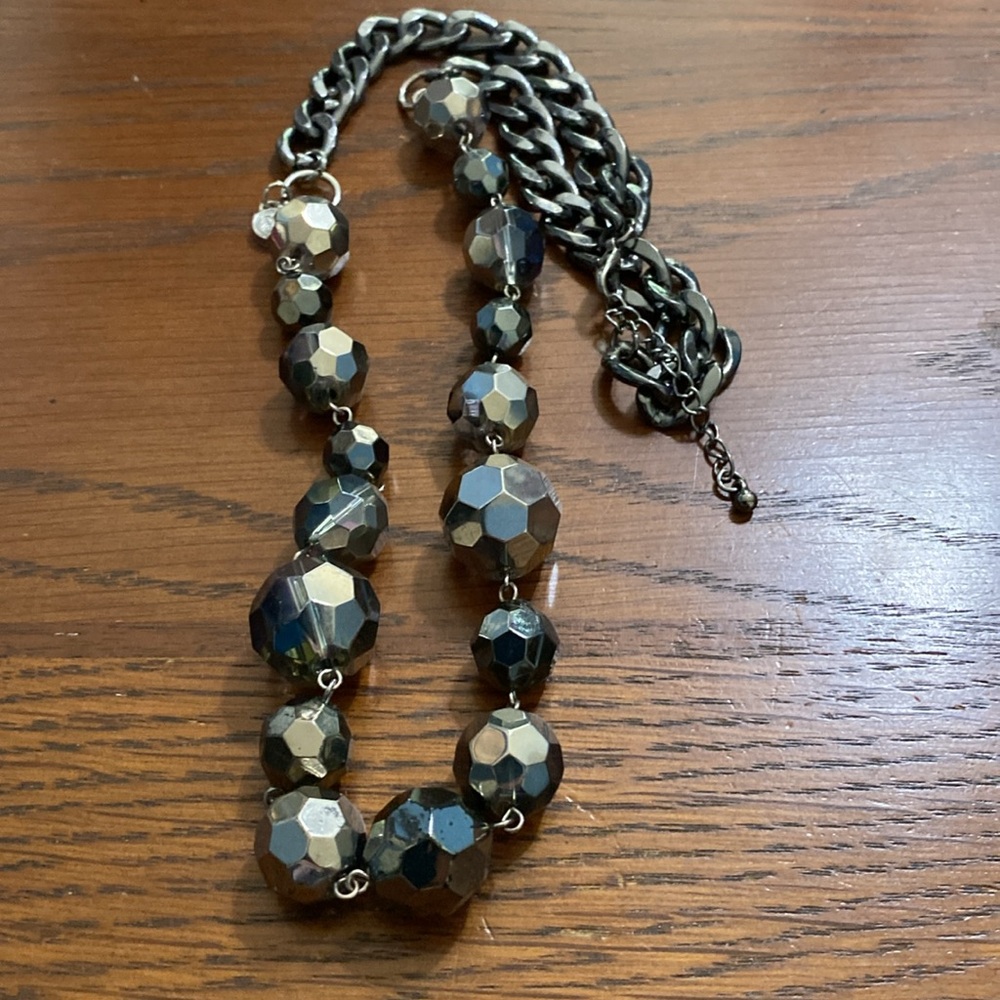 10/$10 Vera Wang Silver Beaded glass Necklace